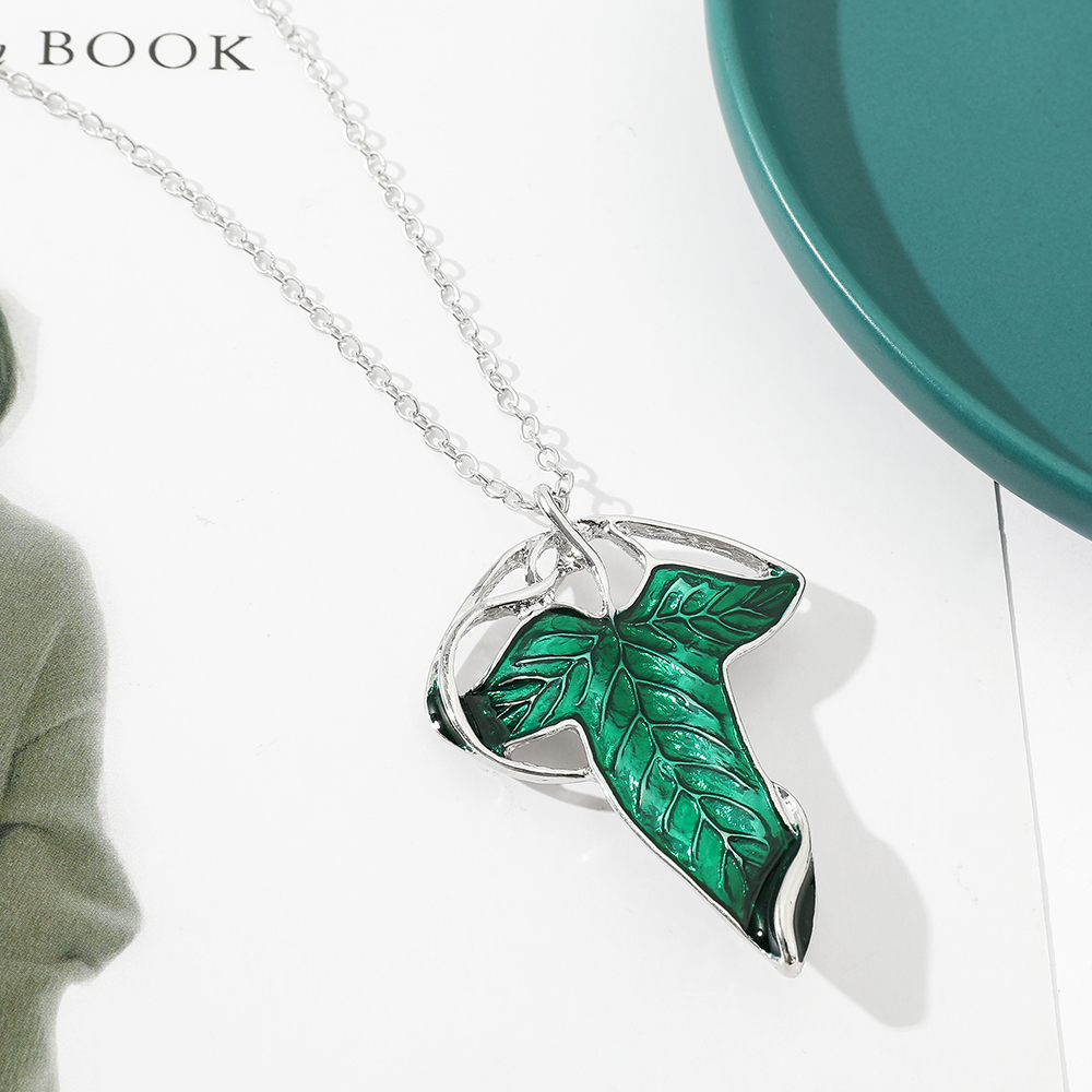 Collier pendentif feuille vert - Vintage Jewelry Collection avis et prix